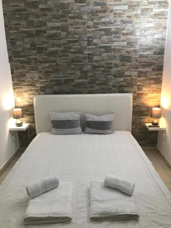 SUNPLACE GUESTHOUSE