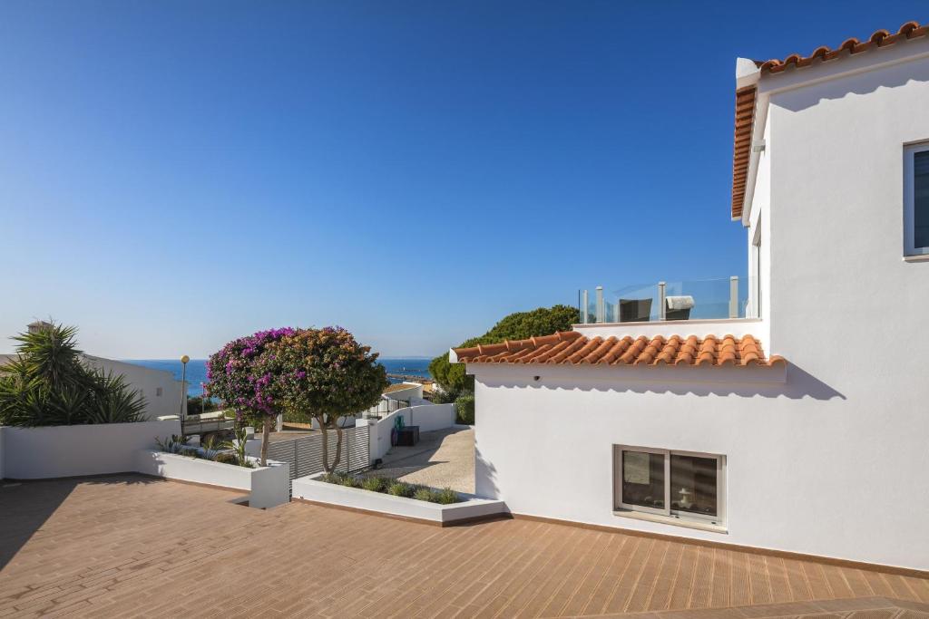 VILLA ALGAMA