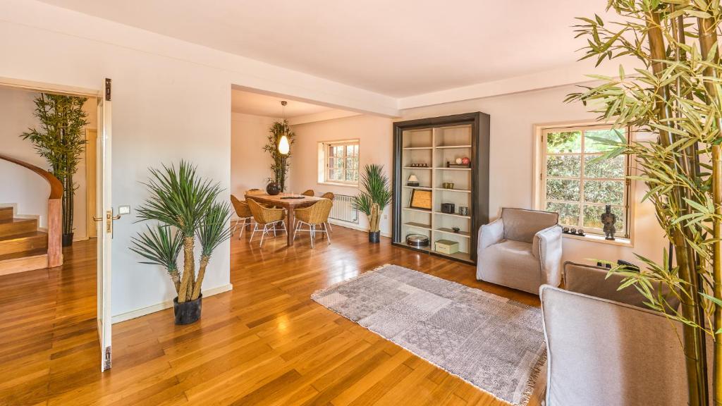 FOZ RIVER HOUSE