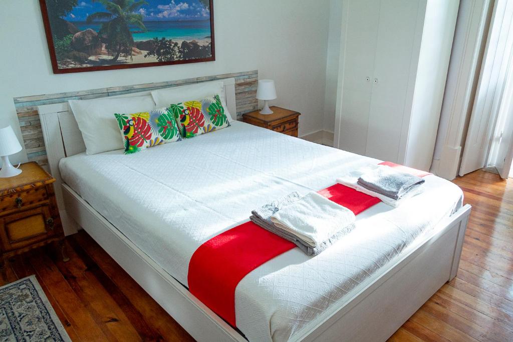 GUESTHOUSE AMOREIRAS LISBON