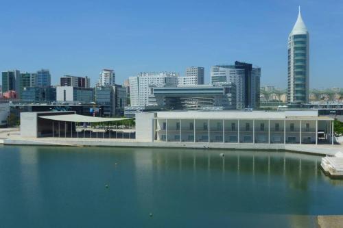 Image of PANORAMIC LIVING LXVI