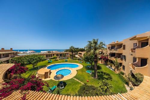 CLUBE MARIA LUÍSA