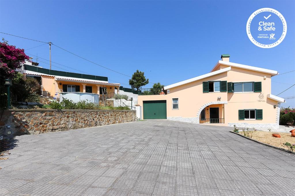 SANTA MARIA VILLA WITH POOL