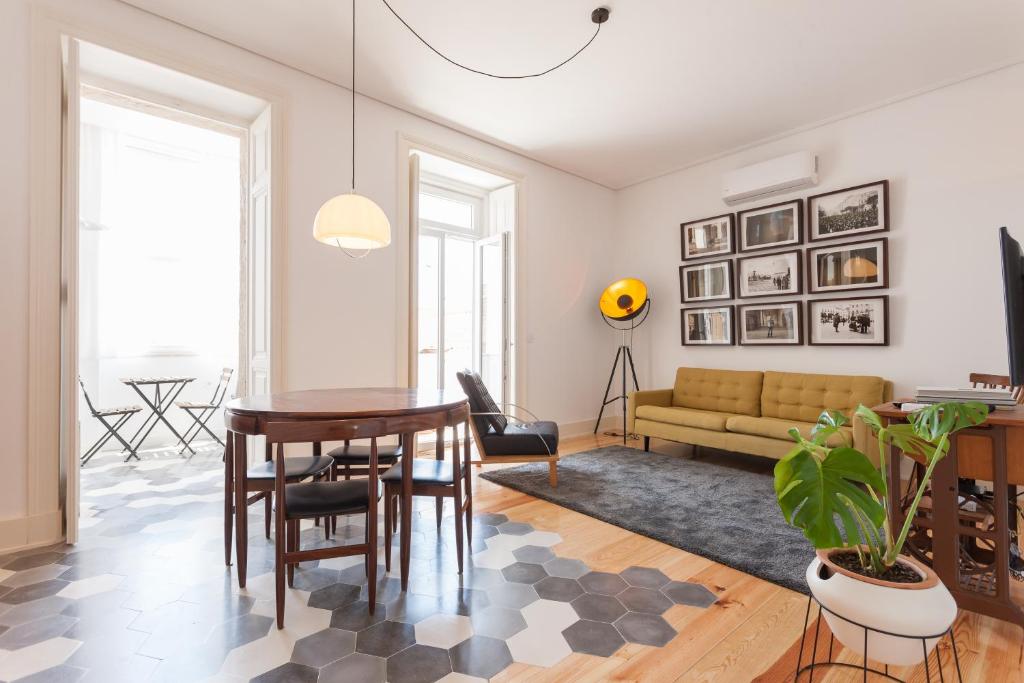 BMYT FLATS AND SUITES