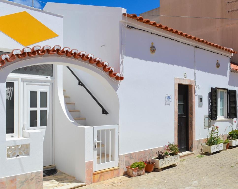 CASA VITORINO