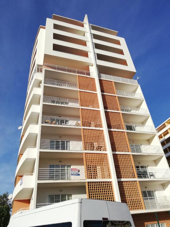 Image of URb. do Quintão - lote 2 - Edf. Flamingo - fração DA