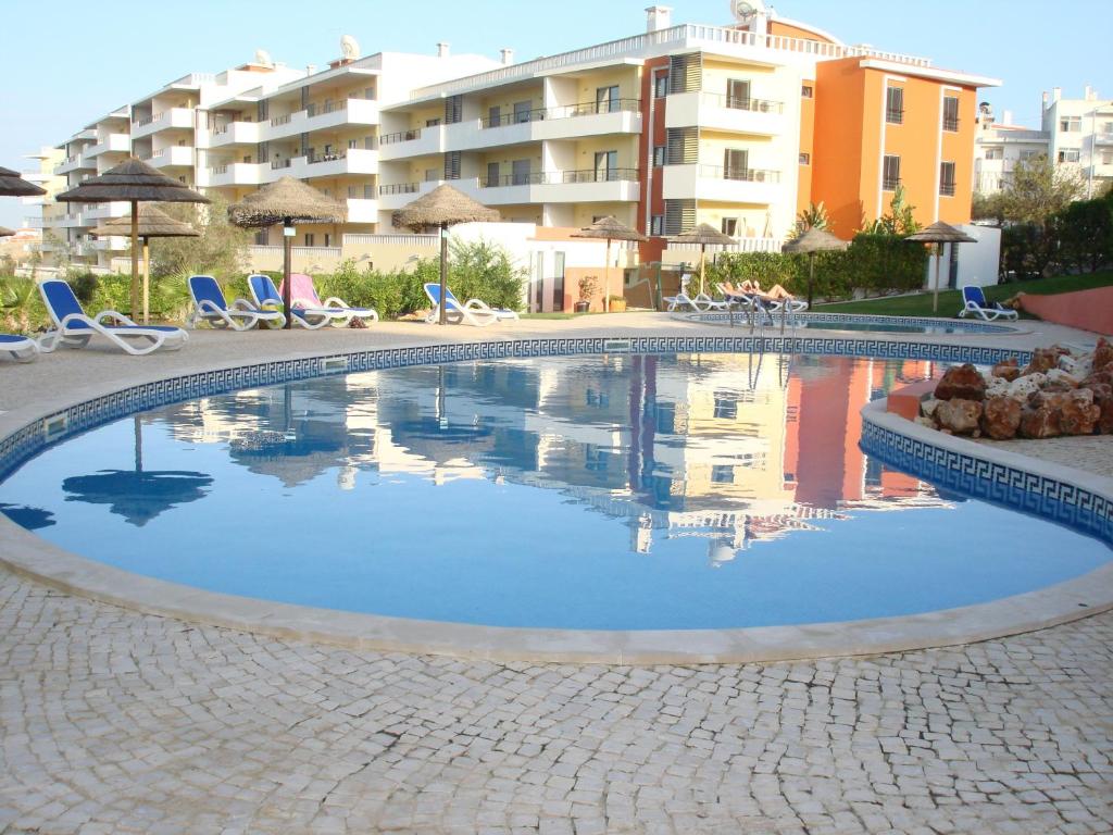 PALMEIRAS TOP-FLOOR APARTMENT