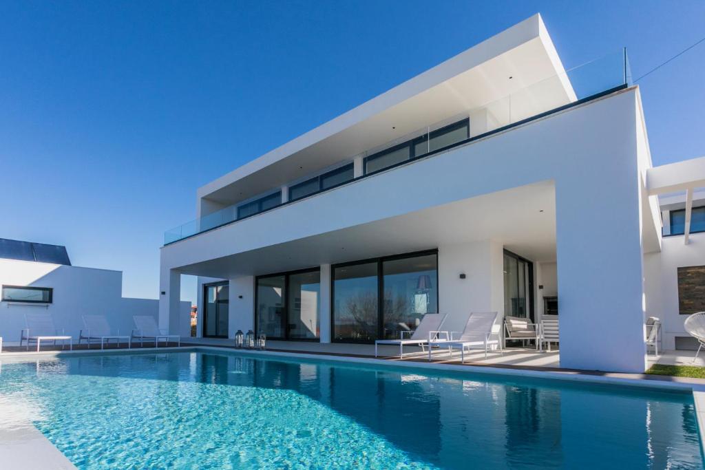 ERICEIRA SUNSET APARTMENT
