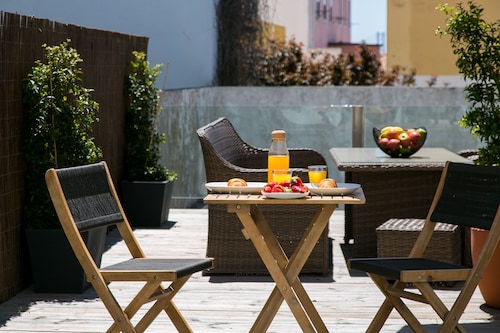 TERRACE PRINCIPE REAL GUESTHOUSE