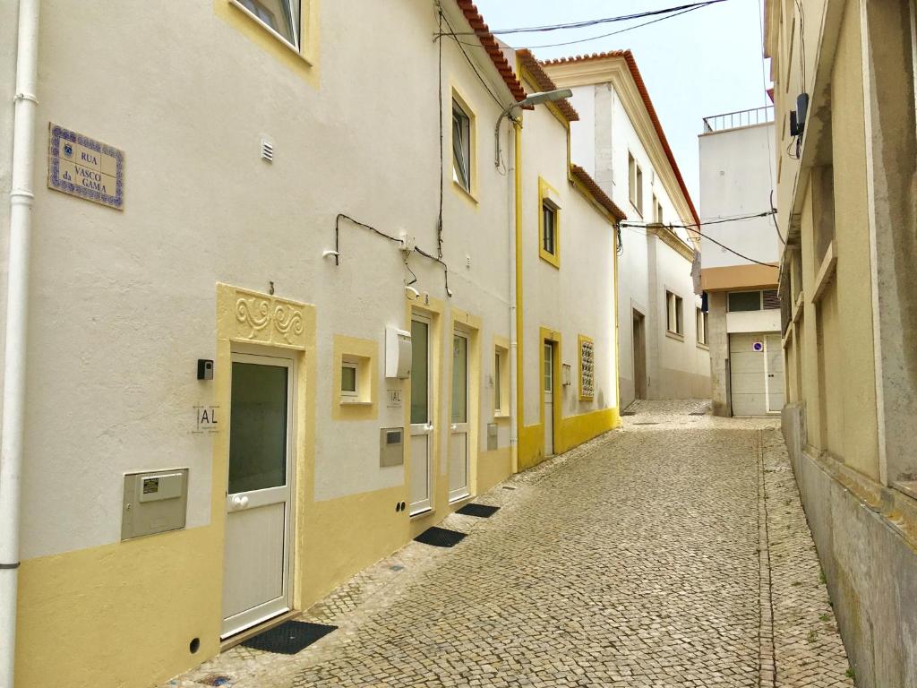 CASA DA MARGINAL - AVENIDA DO MAR