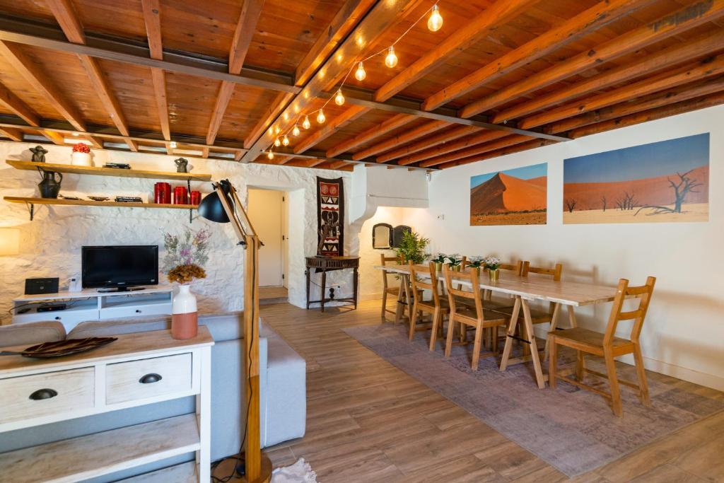 MALVEIRA HOUSE