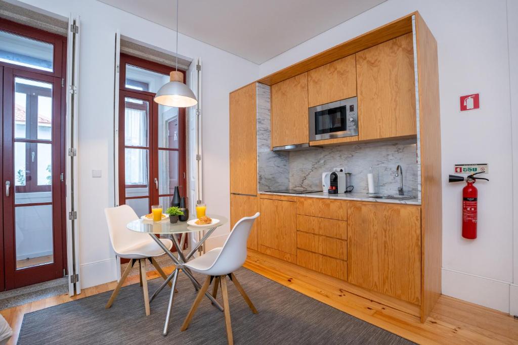 Image of COZY HOME 3
