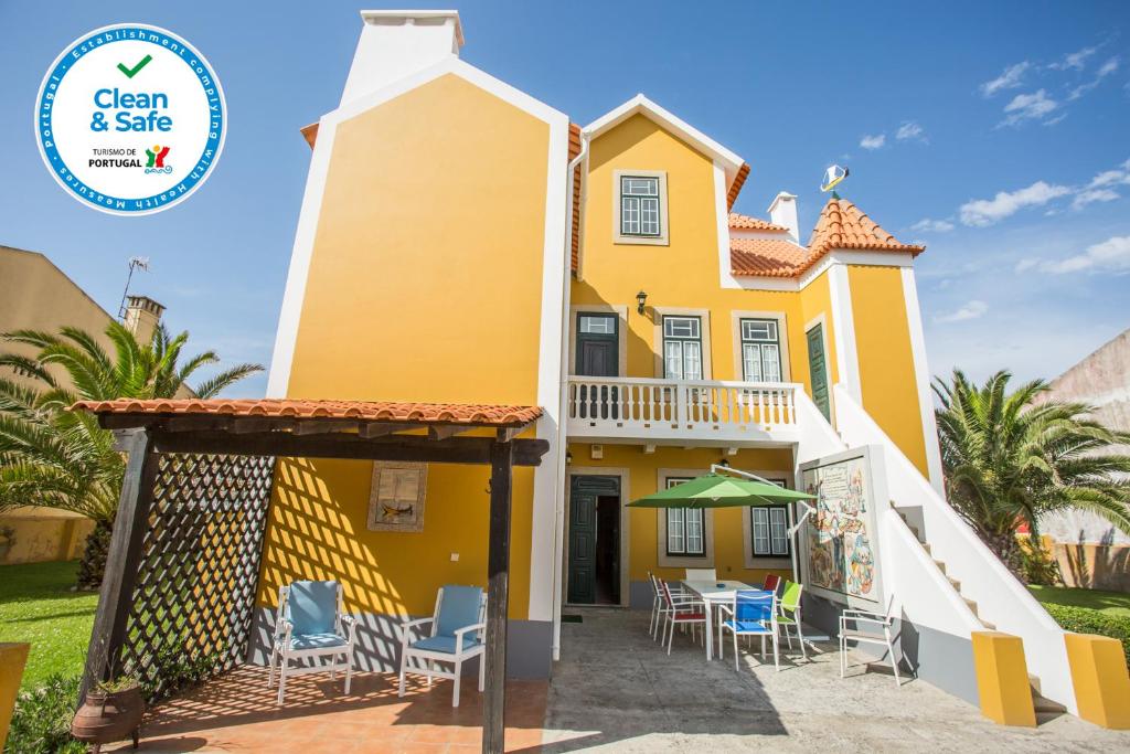 TORREIRA - YELLOW BEACH PAVILLION