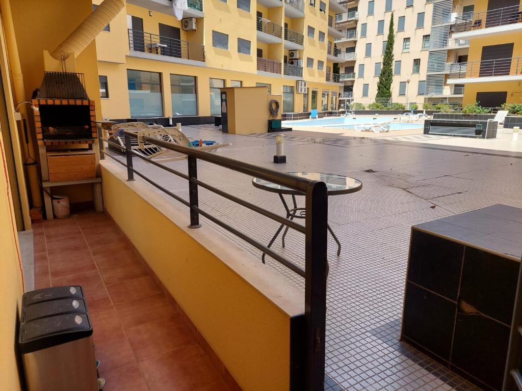 APARTAMENTO 8º C - TORRE LUIS DE CAMÕES