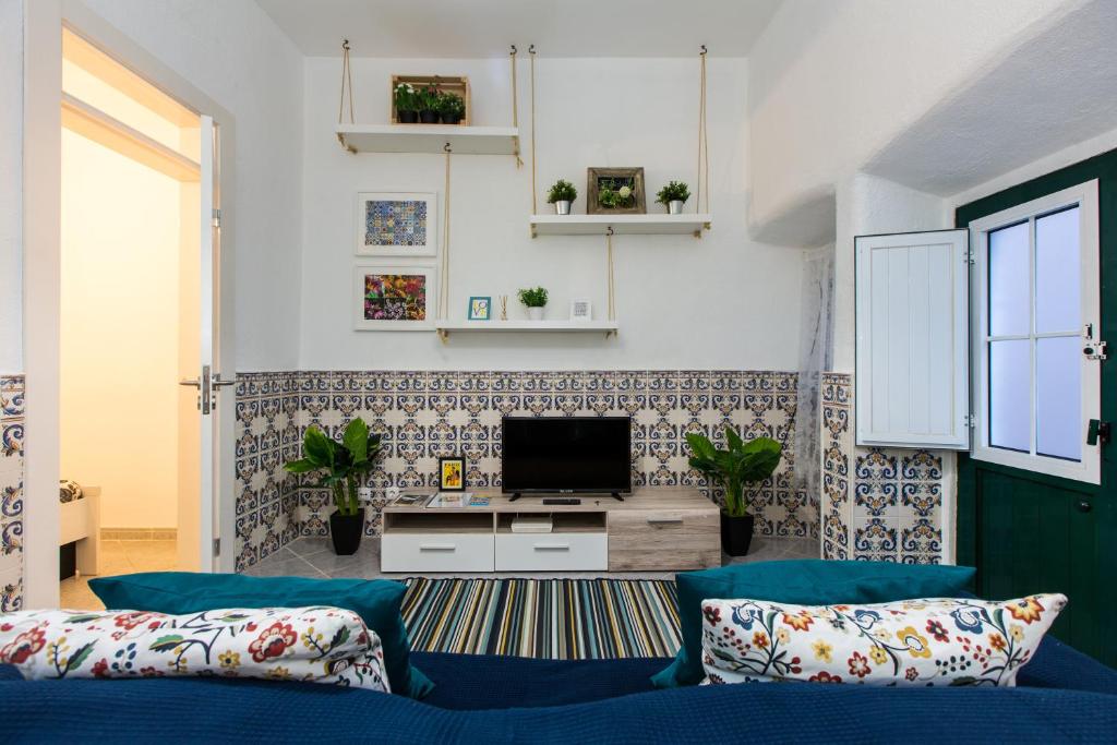 SANTOS! LISBON CONCEPT APARTMENTS!