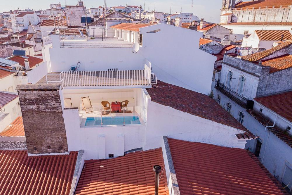 ELVAS ROOM HOUSE HISTORIC CENTER