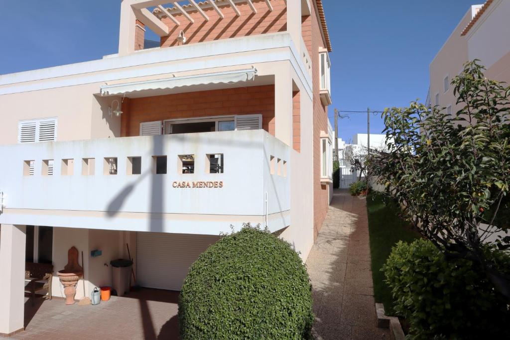 CASA MENDES