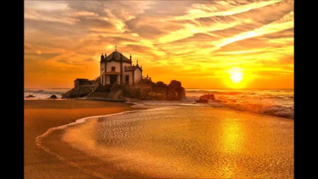 Image of OPORTO BEACH HOME