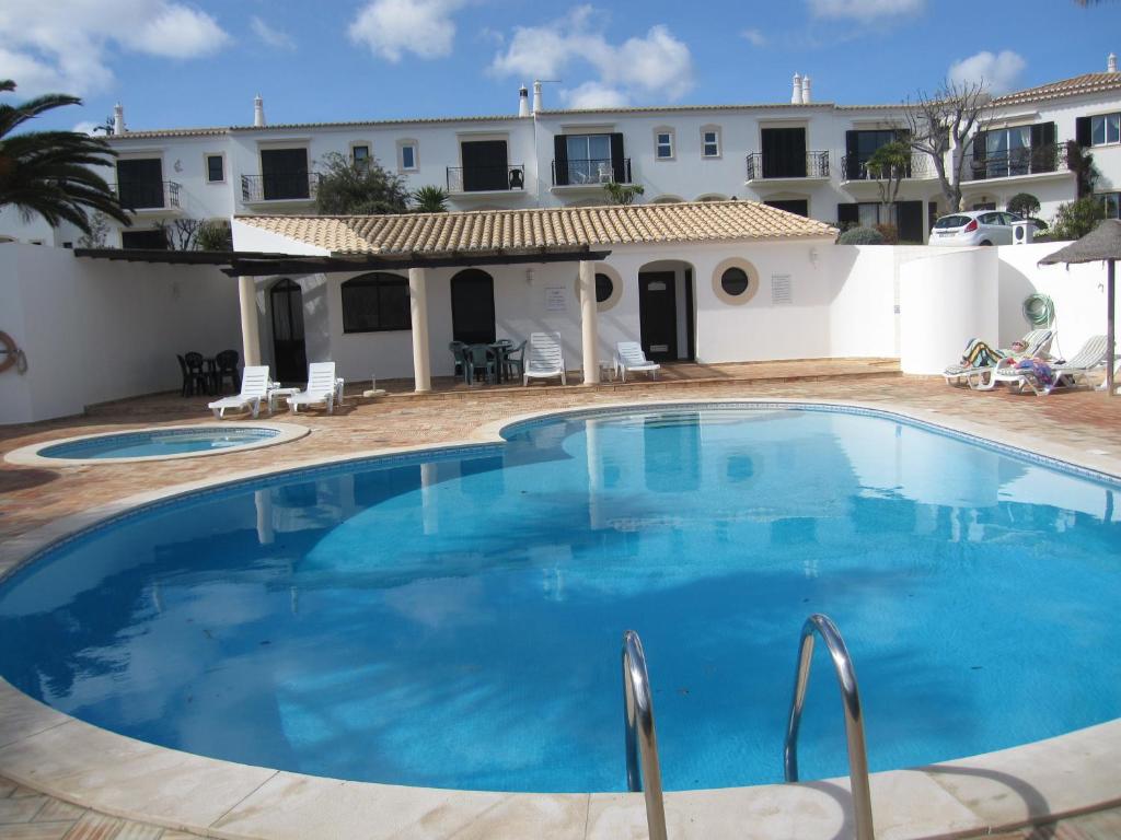 VILLA FIGUEIRA