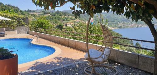 Image of PEDACINHO DE MUNDO DOURO