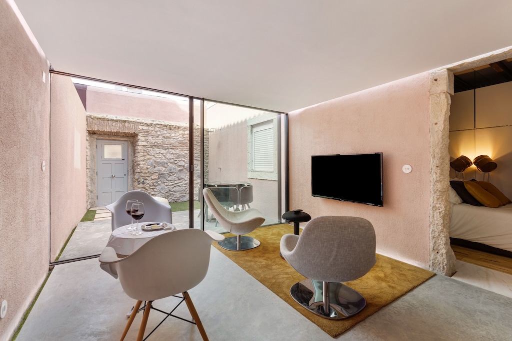 JUNQUEIRA RIVER HOUSE