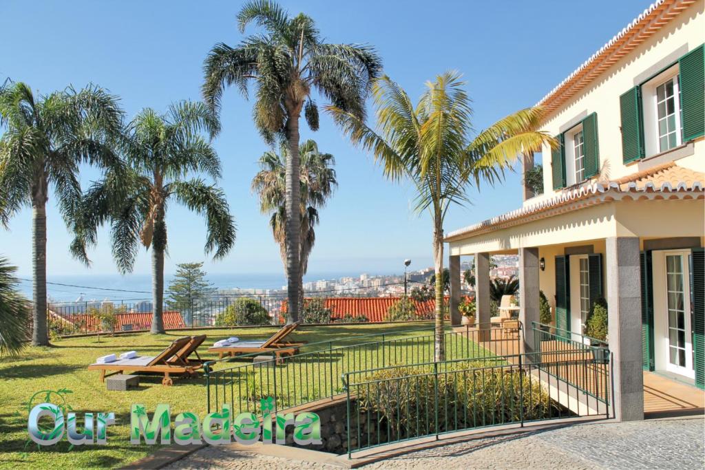 VILLA 122A