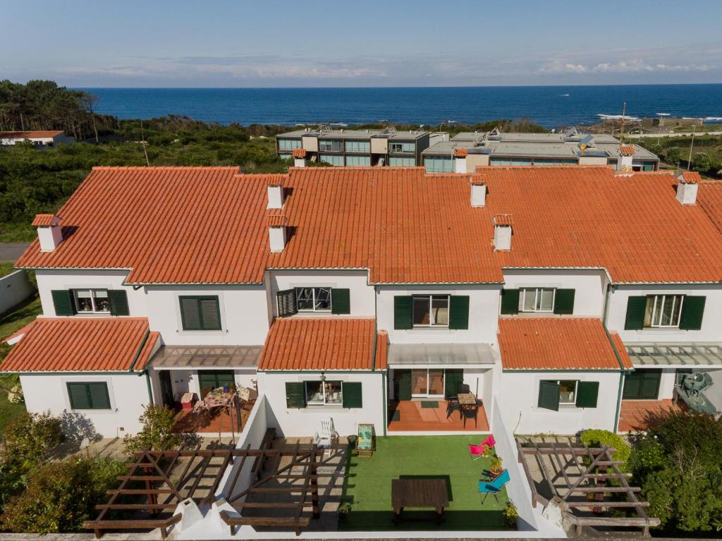 GELFA BEACH HOUSE