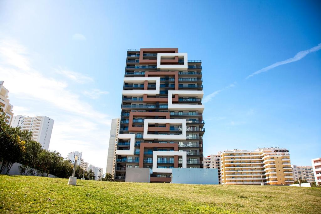 Image of ROCHA TOWER - 6C