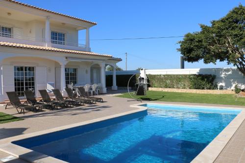 TERRACE & POOL HOUSE