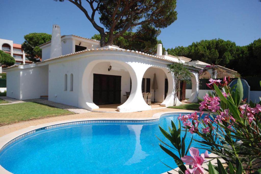 VILLA BALTIN