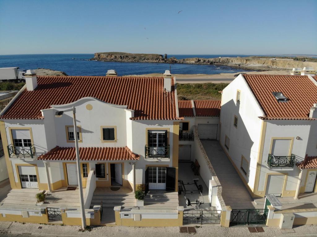 G3 SURF HOUSE