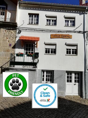 CASA LARGO DA PRAÇA