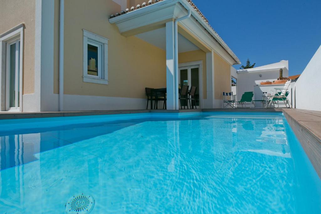 VILLA MIRAFLORES