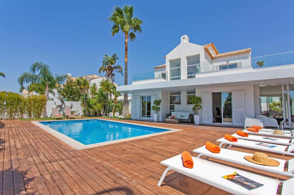 VILLA MARESIA