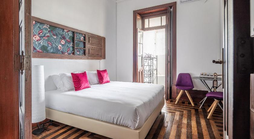 URBAN SUITES