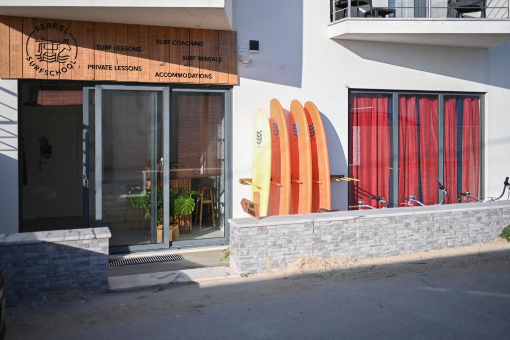 BALEAL HOLIDAY DELUXE